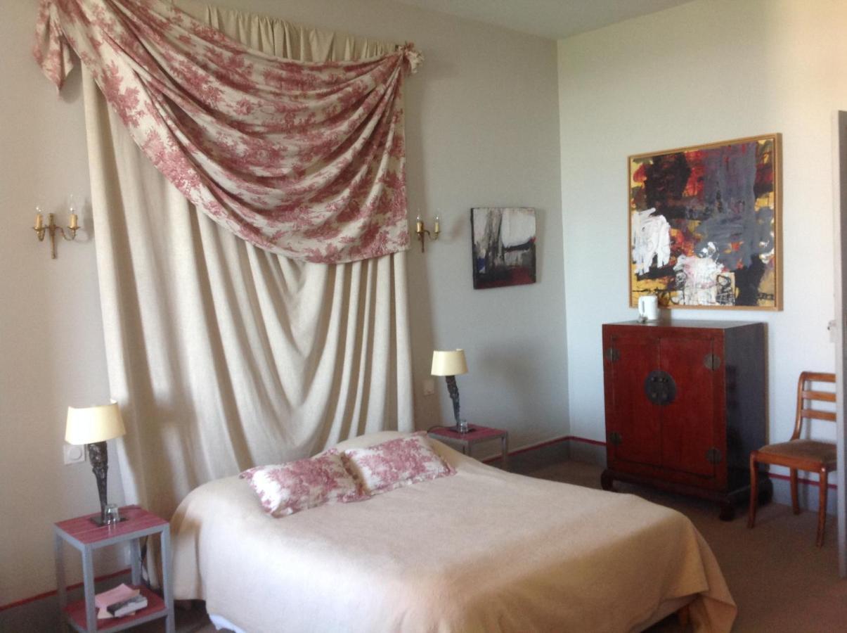 La chambre de Diane Lectoure Exterior foto